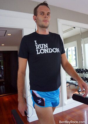 Gym work out with Aussie Zac Frevo