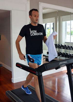 Gym work out with Aussie Zac Frevo