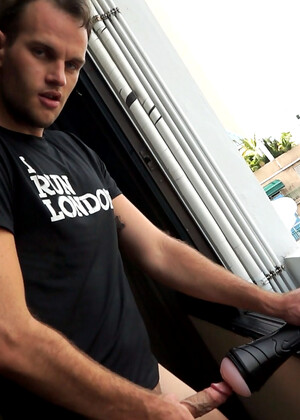 Gym work out with Aussie Zac Frevo