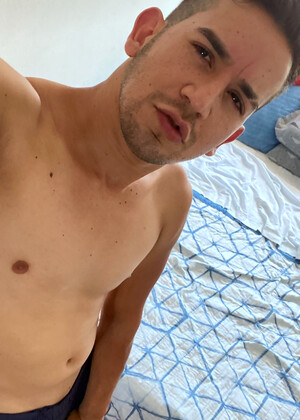 Reality Dudes Leo, Milo, Pablo X big uncut dick sucking