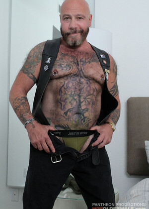 Daddy Lucas solo