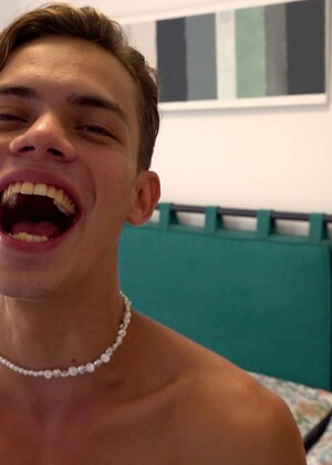 5 LADS CREAMPIE TOTALLY ADORABLE TWISTED TEEN BEST BB BREEDING DONT MISS