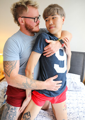 Andrew Tran gets pounded by Beau