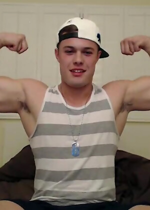 18 Yr Old Stud's 1st CamShow