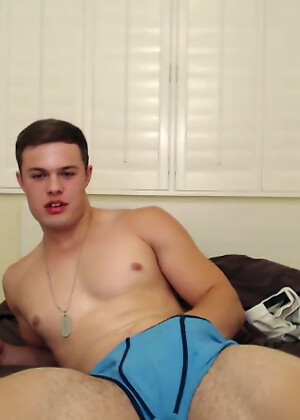18 Yr Old Stud's 1st CamShow