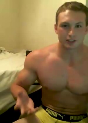 Brad Bison Jerks Off Live Cam Show