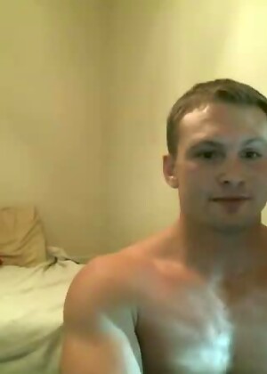 Brad Bison Jerks Off Live Cam Show