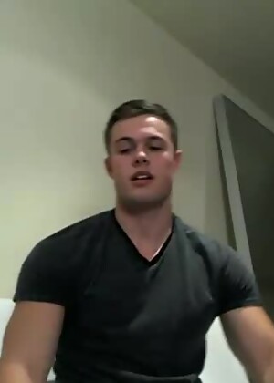 Michael Evans Jerks Off Live Webcam
