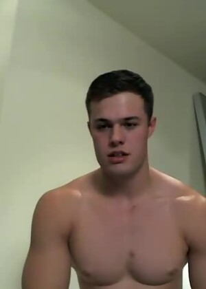 Michael Evans Jerks Off Live Webcam