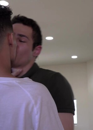 Mr. Big Dick Jayden Marcos Opens His Ass To