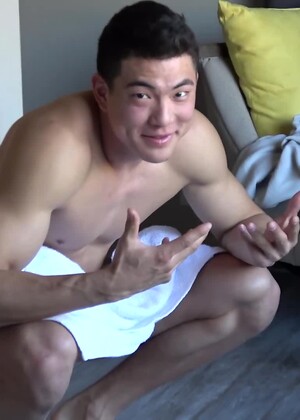 Tall Jock Sean Lee Shoots Some Hoops and Jerks His Uncut COCK