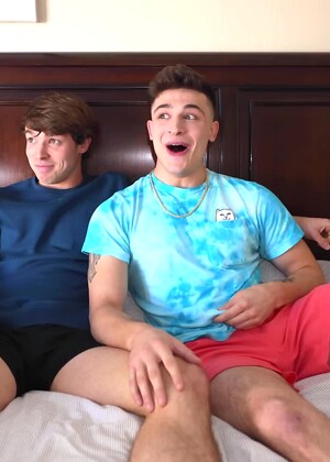The Handsome Gentleman's club - Chase Arcangel's GayHoopla debut and Jeremy Barker's 1st time Bottoming!