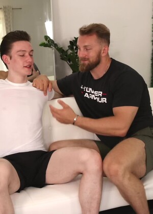 Big Bryce Beckett Meets Flexible Teen Kingsley Kross