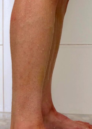 Franco Styles Cleans His Cum Off In a Steamy Shower