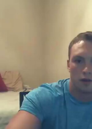 Muscle Jock Brad Bisons First-Time LIVE Webcam Cum Show