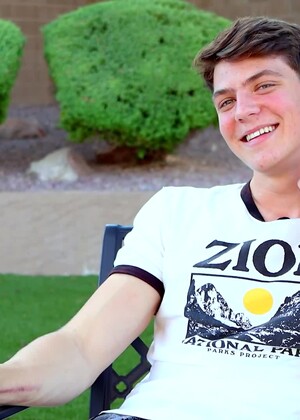 Car Junkie Austin Martin Breaks The Ice