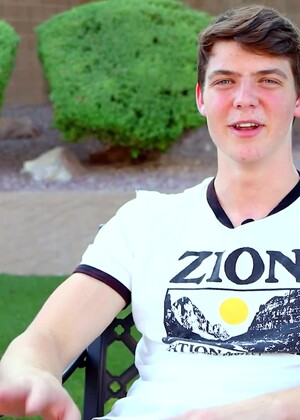 Car Junkie Austin Martin Breaks The Ice