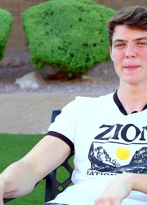 Car Junkie Austin Martin Breaks The Ice