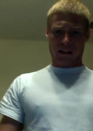 Naked Buzz-Cut Muscle Stud