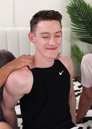 Threesome Fun - Kingsley Kross Leslie Madison & Thomas Rosewood Show Off Their Freaky Sides