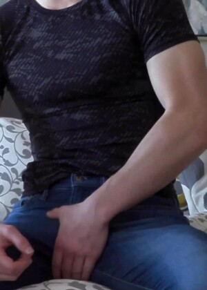 One-Take Wonder Bangs The Cum Out In One Shot
