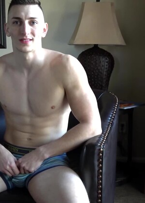 Ripped Gym JOCK Roman Tate Works Out And Jerks OFF