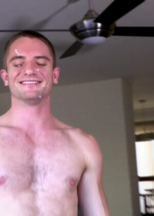 George Gomez Makes His Hardcore Gay Sex Debut With Logan Piper