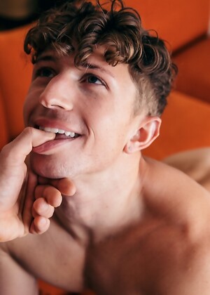 Dom King dominates Greyson Myles