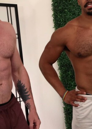 Muscle Studs Brock Bradley & Sage Hardwell Compare Physiques