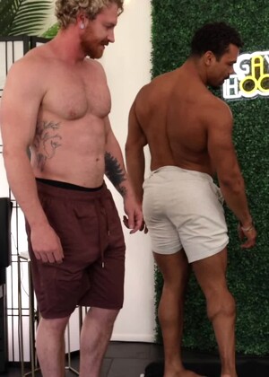 Muscle Studs Brock Bradley & Sage Hardwell Compare Physiques