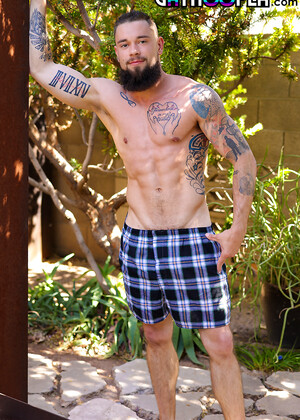 Brodie "Bad Boy" Graves Has No Limits!