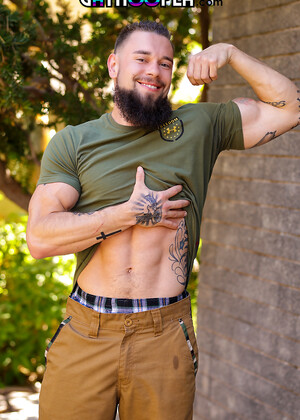 Brodie "Bad Boy" Graves Has No Limits!