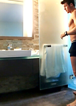 Chris KOHLER Shower SPY CAM