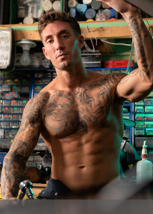 Hot AF: Mike Carrera