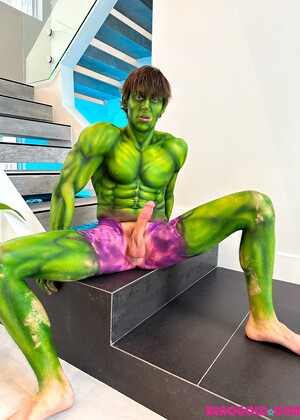 Hunky Hulk Wanna SMASH!