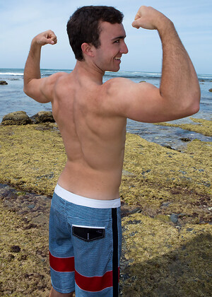 Hot surfer Sutton