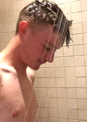 Tall & Lean Footballer Lewis Hampshire Wanks his Big Uncut Cock & Shoots his Load!