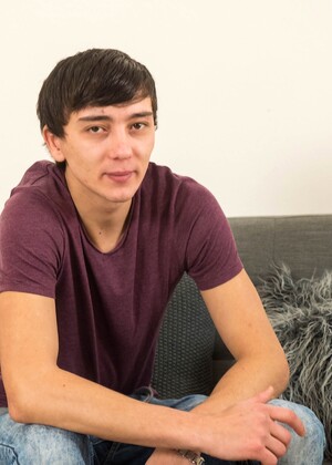 Twinks Alvaro Rivers jack off