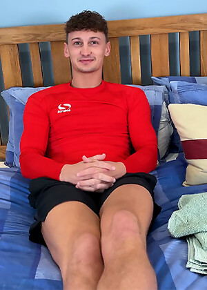 Young & Lean Lad Wanks his Long Hard Uncut Cock & Pumps his Ass with Dildos & Beads!