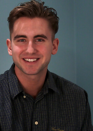 Straight Hunk Miles Pumps his Hairy Hole with a dildo for the 1st time and cums loads