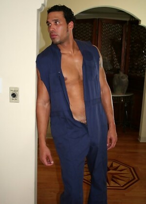 LAtino hunk stripping and jacking off