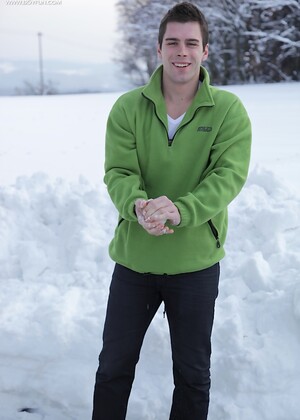Matty Cole spreads his ass out in the winters day.