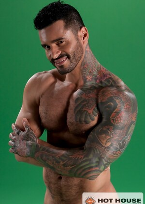 Alexsander Freitas shows big cock