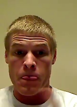 Swole Ass White Dude Beats That Meat