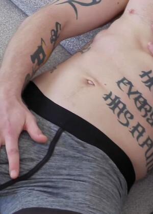 Tattooed Dude Cums too fast...