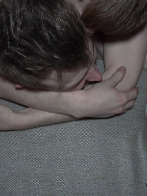 CUTE EAST LONDON FUCKS DUTCH SPANDEX INTO THE SOFA