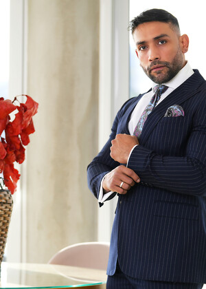 Hotel-X: Double-Booked