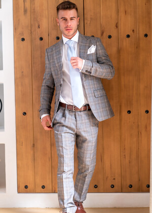 Strong Suit Ep 4: Tag Along