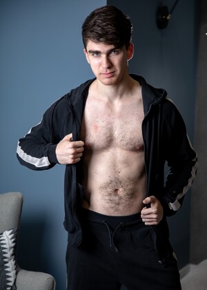 Daniel Opens Up Carter's Hole