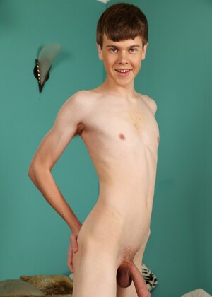 Kinky gays Andrew Collins and Tommy White flip-flop fuck